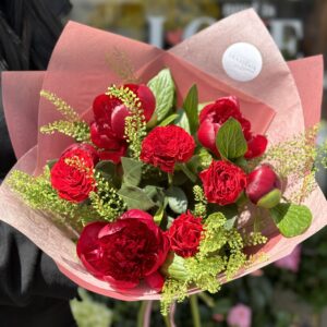 Buchet Bujori & Trandafiri Spray