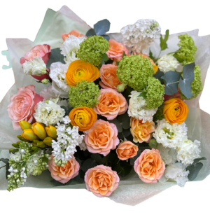 Buchet Peach & Sunny (Ranunculus, Trandafiri & Accente Verzi)