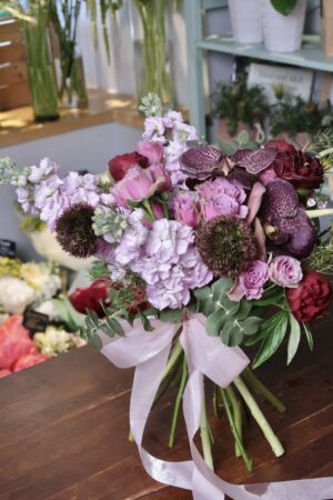 Buchet de mireasa roz-mov