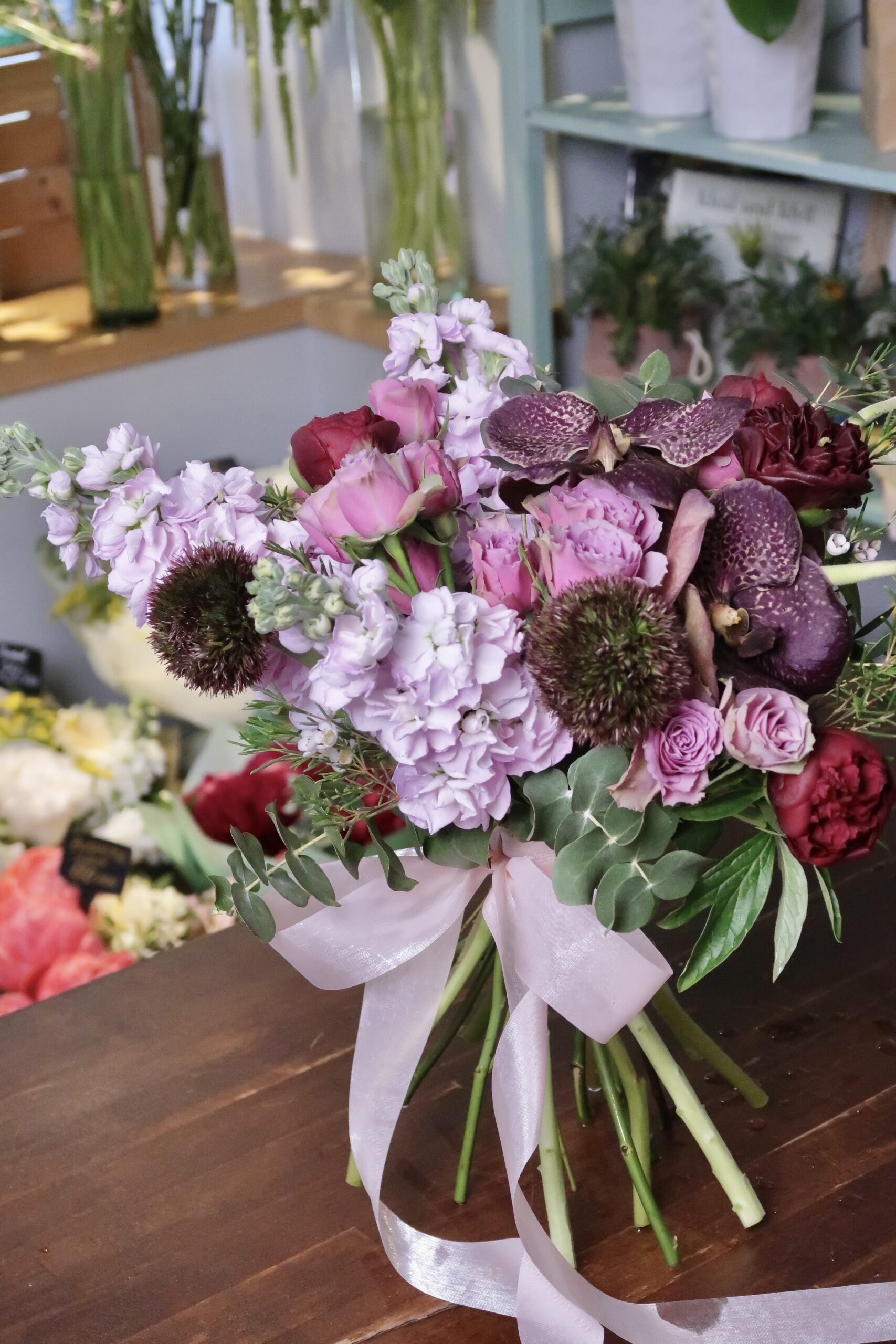 Buchet de mireasa roz-mov